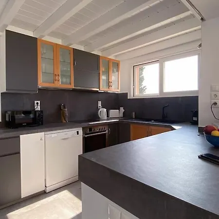 Anatoli - Luxury Seafront With Private Vilă Vasiliki