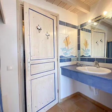 Anatoli - Luxury Seafront With Private Vasiliki