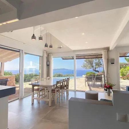 Anatoli - Luxury Seafront With Private Vilă